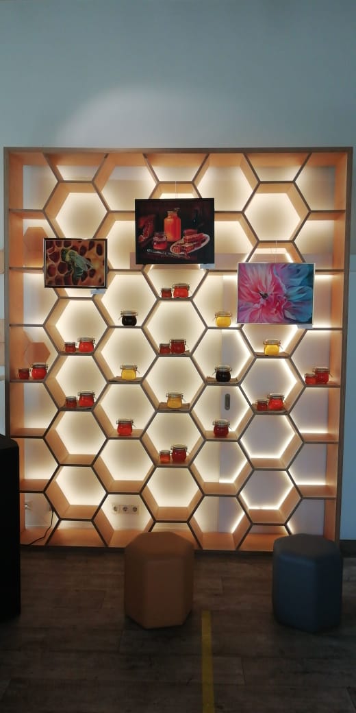 Мёд в «Пчеловодстве»: в экоцентре можно познакомиться с 11 сортами природного лакомства - фото 1