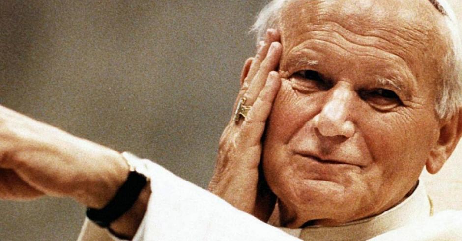 Папа Римский, гуманист, подпольщик, поэт , антикоомунист Иоанн-Павел II - фото 8