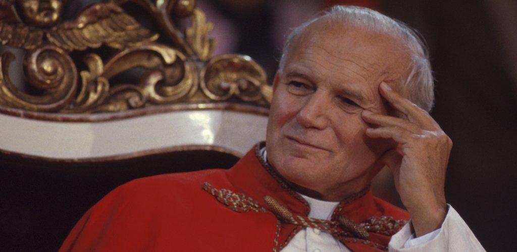 Папа Римский, гуманист, подпольщик, поэт , антикоомунист Иоанн-Павел II - фото 1