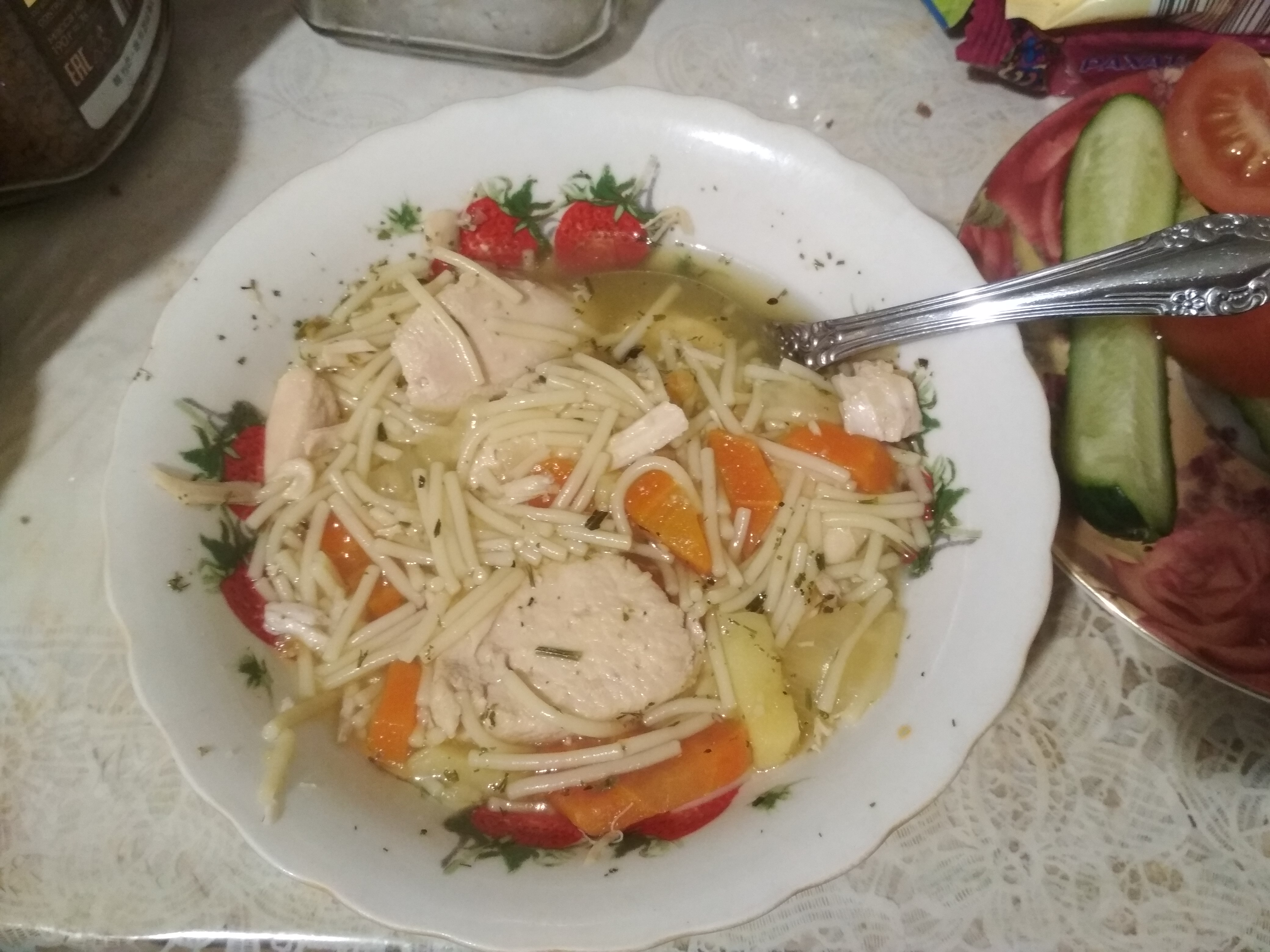 Эко-кулинария: куриный суп с вермишелью «Аппетитный»  - фото 1