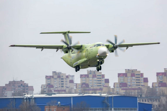 Новейший российский самолет Ил-112В встал на крыло - фото 1