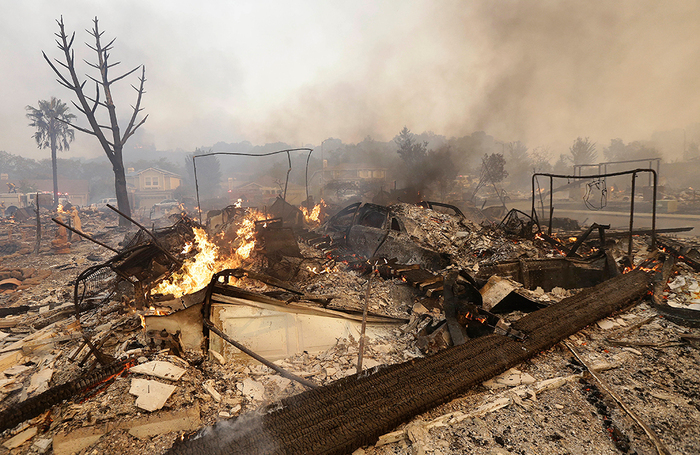 Сгоревший город Санта-Роза в Калифорнии - фото 2