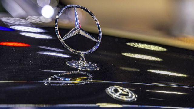  В Великобритании Mercedes-Benz грозит крупный штраф - фото 1
