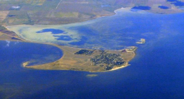 Вид на порт Хорлы и его окрестности с высоты около 10 км. 2008