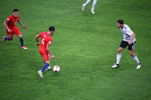 В финале Кубка конфедераций сборная Германии обыграла команду Чили со счетом 1:0 - фото 16