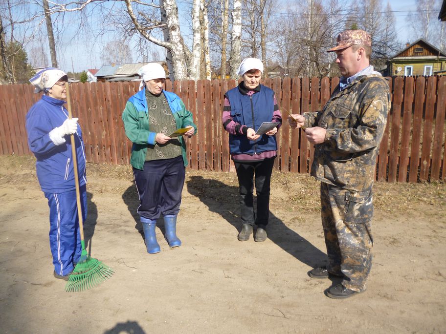В Костромской области продолжается работа с местным населением по профилактике лесных пожаров - фото 1