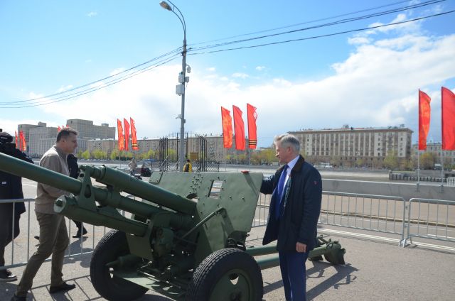 Открытие выставки военной техники "Место встречи" 2022 - фото 5