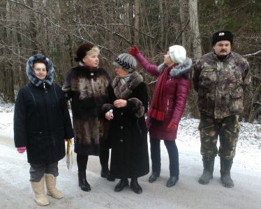 Работники Министерства природных ресурсов Калужской области  встретились  с жителями д. Мстихино - фото 1